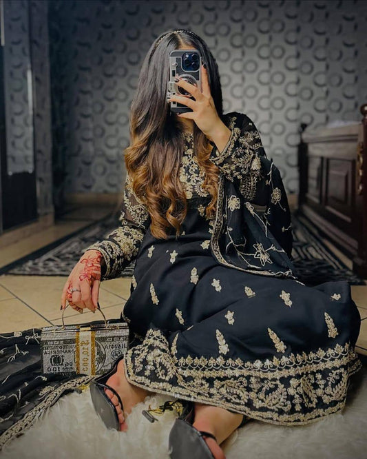 Premium Heavy Chinnon Silk Embroidered Suit Set With Dupatta β Party Wear Designer Collection