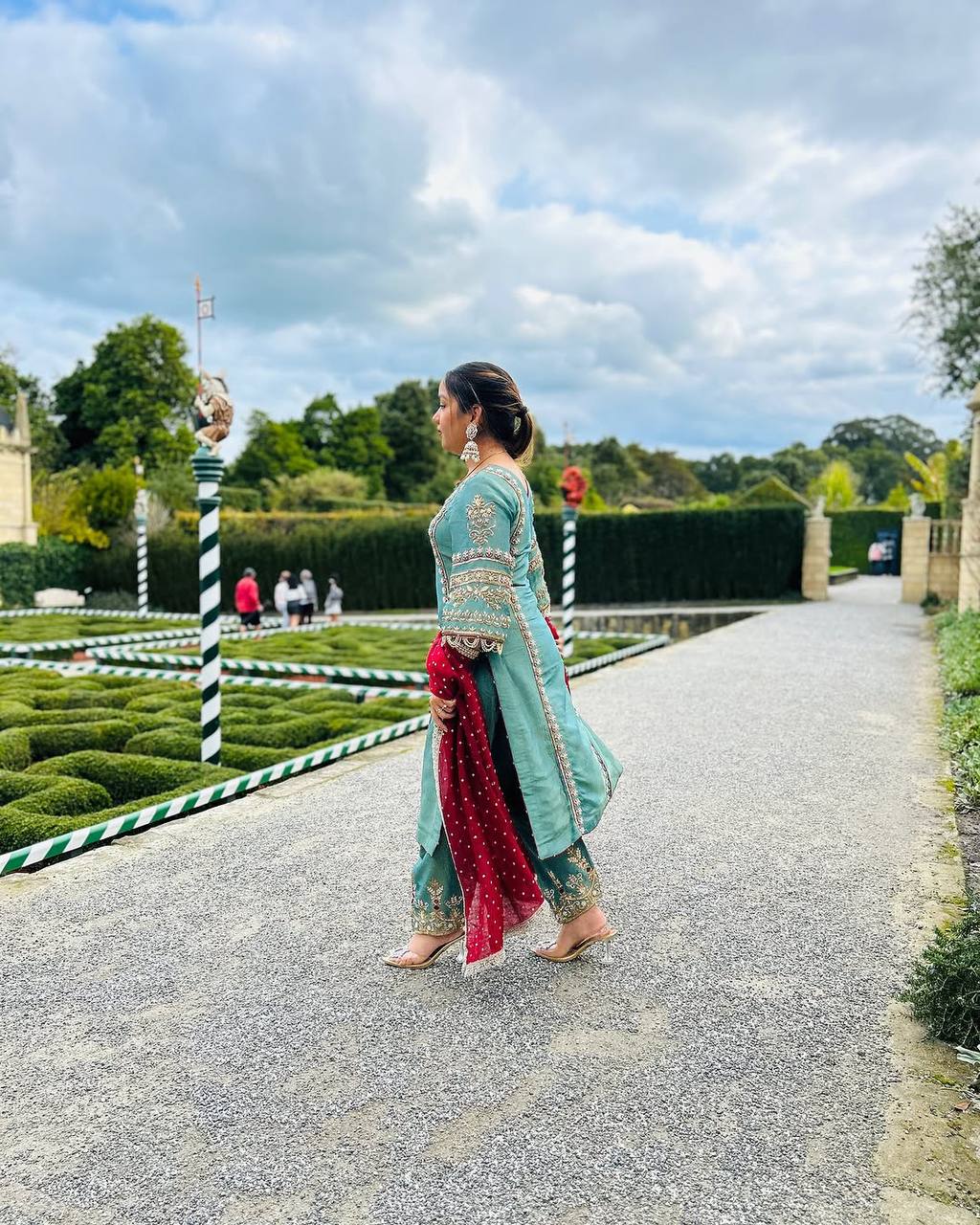 Stylish Organza Suit with Elaborate Stitching, Unique Hand Finish and Flowing Dupatta - Jaipuri Vastra