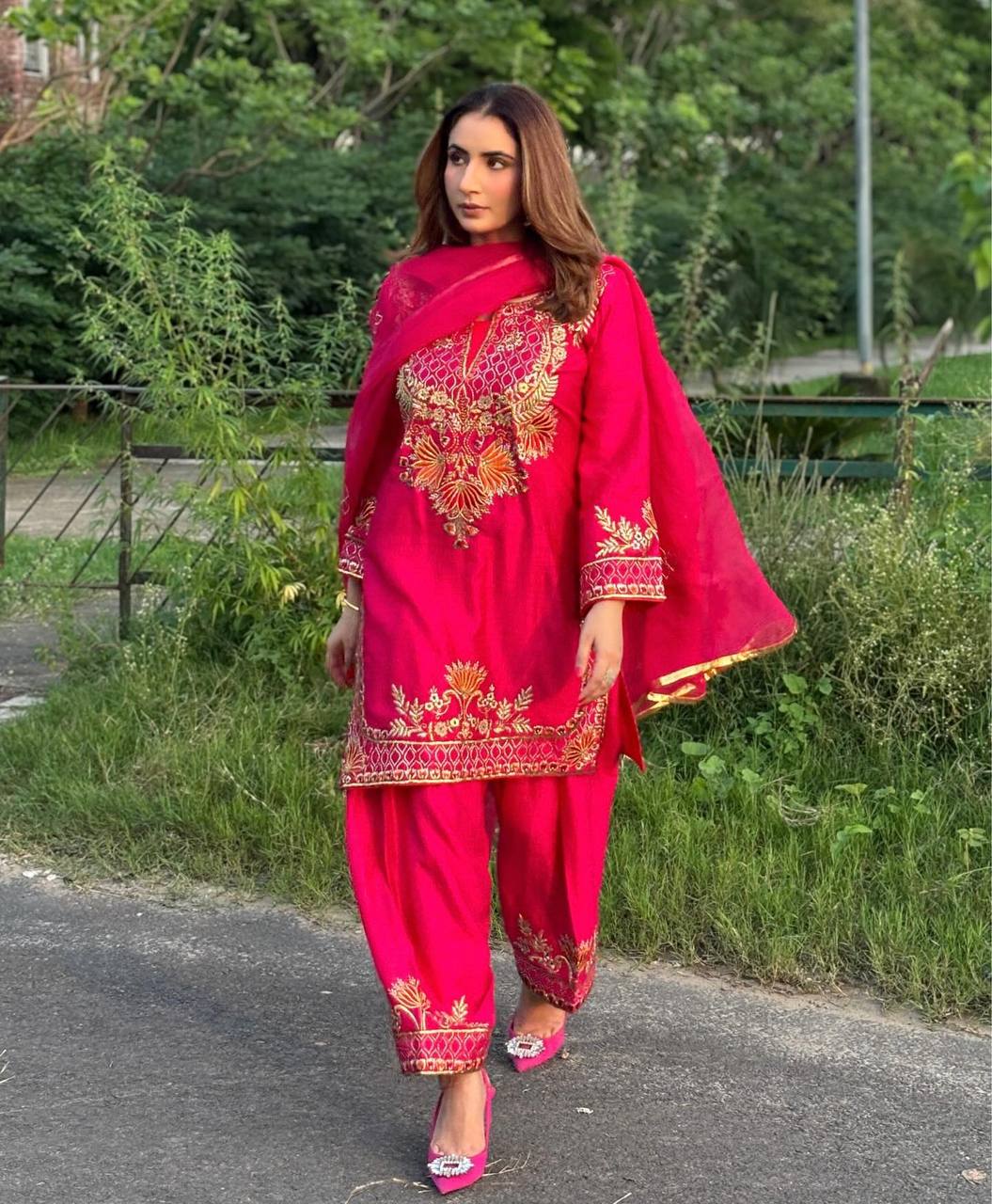 Designer Pure Chinnon Silk Embroidered Pink Suit Set with Organza Dupatta – Premium Party Wear for Women