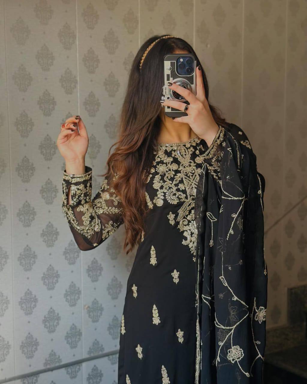 Premium Heavy Chinnon Silk Embroidered Suit Set With Dupatta – Party Wear Designer Collection
