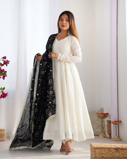 Pure Soft Vichitra Silk Fully Flared Kali Pattern Gown with Dupatta and Pant Set - Jaipuri Vastra